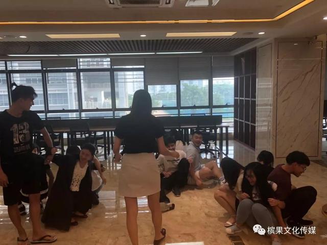 八月份槟果仁生日会,槟果文化传媒